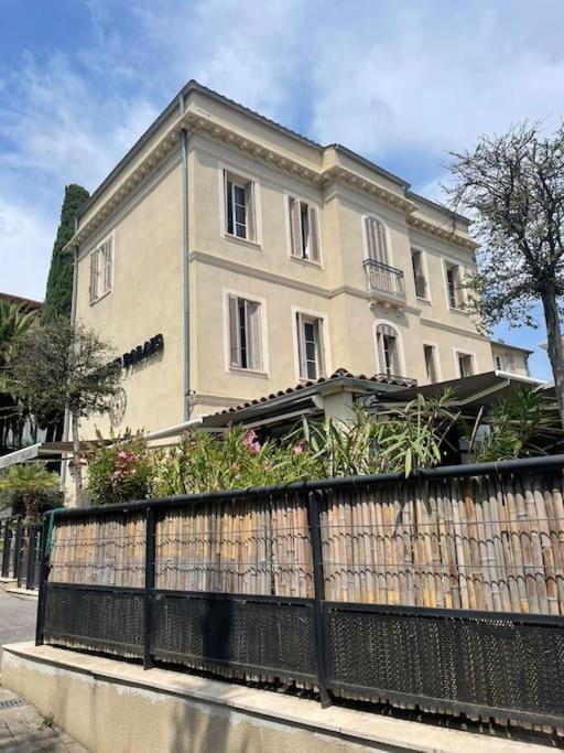 Ancien Hotel Particulier Loue Entier Grasse Exterior photo